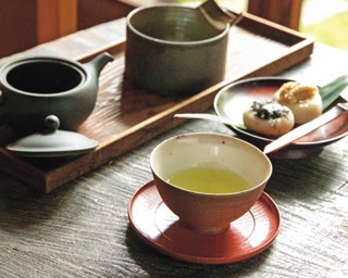 京都駅近くで町家カフェを堪能できる！厳選した和束茶が自慢の「aotake」