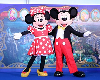 ディズニーシー新テーマポートは「今までにない近代的なファンタジーの世界」、CEOに聞くその狙いとは