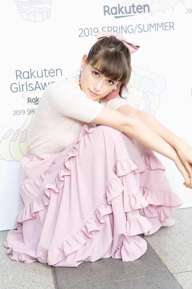 「全体的にピンクで、リボンも付いている、かなりドーリーな衣装です」トラウデン直美さん