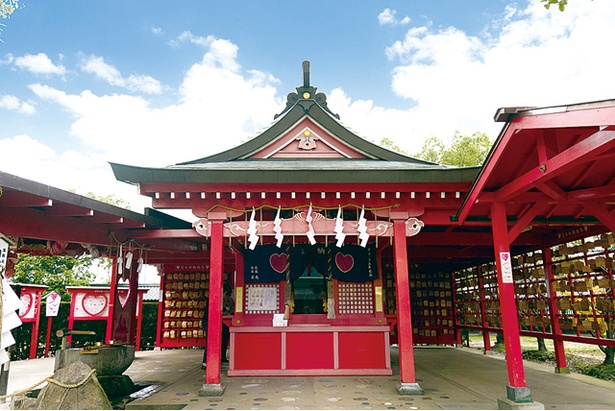 恋木神社 / “恋の神様”として全国から女性参拝客が訪れる