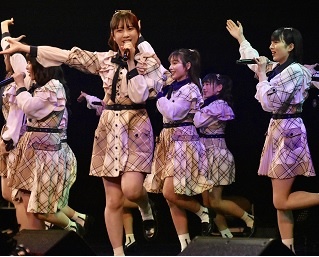 AKB48チーム8が「@JAM 2019」に12名で出演！全6曲を披露！