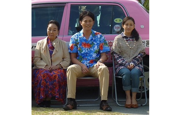物語はこの3人を中心に展開される