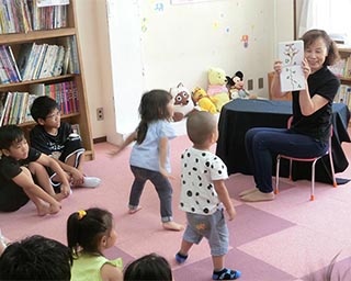 お話いっぱい楽しもう！岐阜県養老郡養老町のこどもの家で「お話＆工作の日」開催