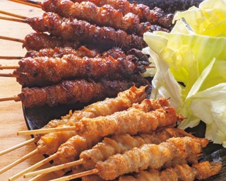 独特の“カリモチ”食感は下焼きが決め手！神戸で博多名物「かわ焼き」が味わえる「博多やきとり かわ庵」
