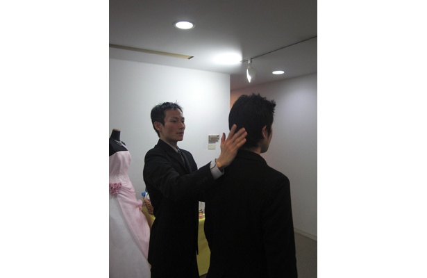 首に意識を向けるのもポイントの一つ