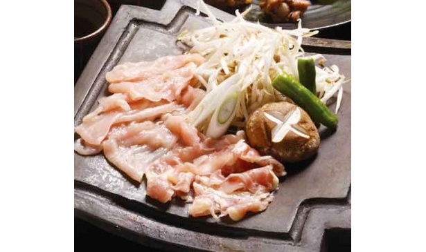 ニューグルメ誕生!? 鶏の瓦焼きしゃぶの店が名古屋・栄に