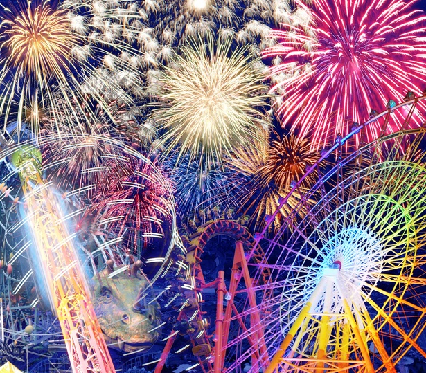 夜空が花火で埋め尽くされる他では見られない迫力の花火大会だ