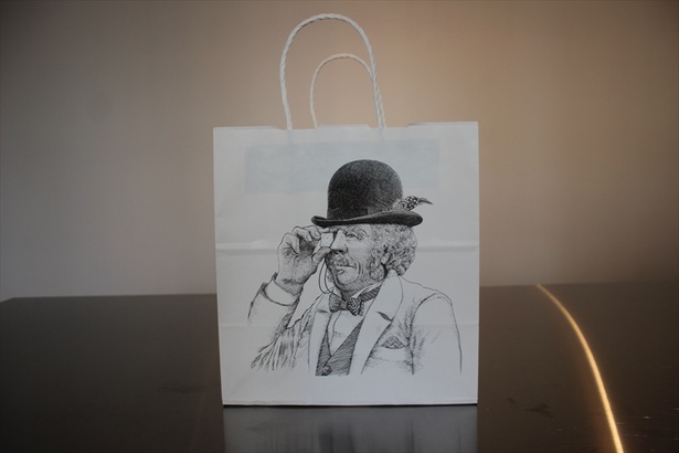 「偉大なる発明」(鹿児島県鹿児島市)のショッピングバッグ