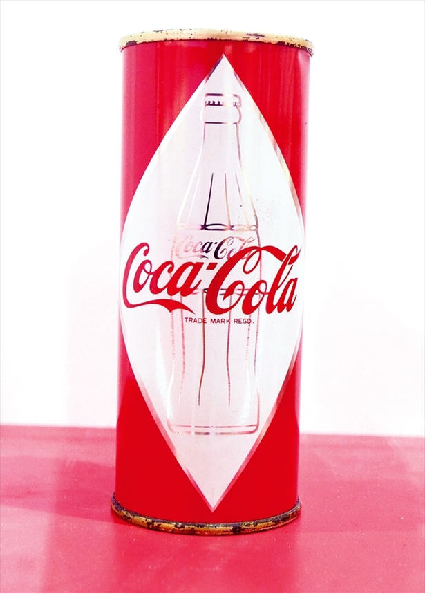 懐かし いデザイン缶だらけ コカ コーラの工場見学はまさにタイムトラベル ウォーカープラス