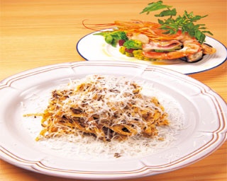 ワインに合う小皿料理に手延べ麺の生パスタも！本格イタリアンを気軽に楽しめる「葵LIBERO」