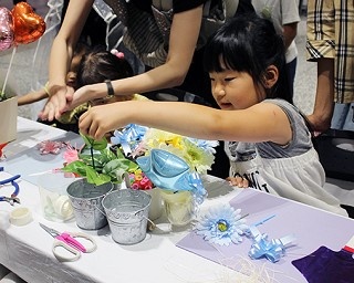 ワークショップでママ友の交流も！JR大宮駅「埼京線子育てママ応援フェス」が大盛況