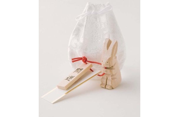 こちらの“木彫りウサギ”を用意している「神田明神」(東京・御茶ノ水)に、初詣に行ってみるのもアリ！