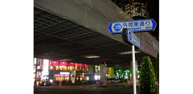 六本木の交差点、この風景もしばらくは見納め！