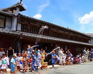 全国屈指の猛暑地「美濃」をクールダウン！岐阜県美濃市で「第11回打ち水大作戦in美濃」開催