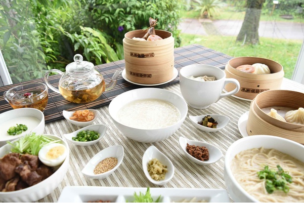 体に優しい朝食メニューと、植物に囲まれて過ごす休日の朝は格別「楽園台湾朝食」