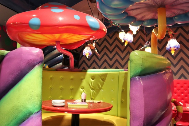 ハローキティとコラボした原宿のKAWAII MONSTER CAFE