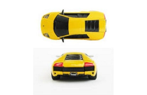 USB端子が車内に格納されているのでミニチュアとしても楽しめる（ランボルギーニ、ポルシェ、アウディのみ）