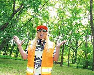 【東京ウォーカー】DJ KOOと巡る！東京の避暑地「神代植物公園」