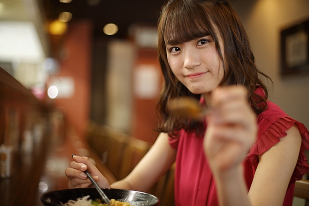 「食べてみる？」