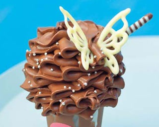アイスが大好きなライターが調査！関西人気店のチョコソフト食べ比べ5選