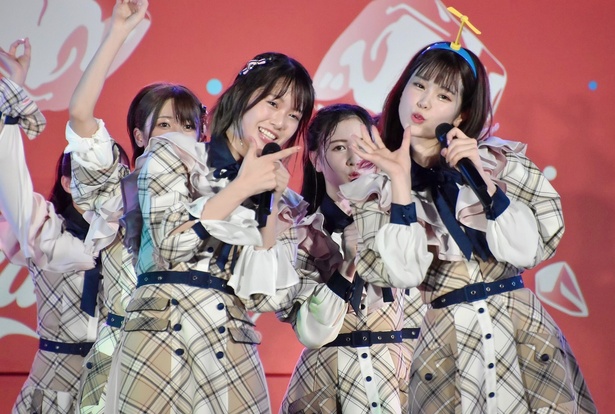 AKB48 チーム8「SUMMER STATION 音楽LIVE」吉川七瀬さん(千葉県)、小田えりなさん(神奈川県)