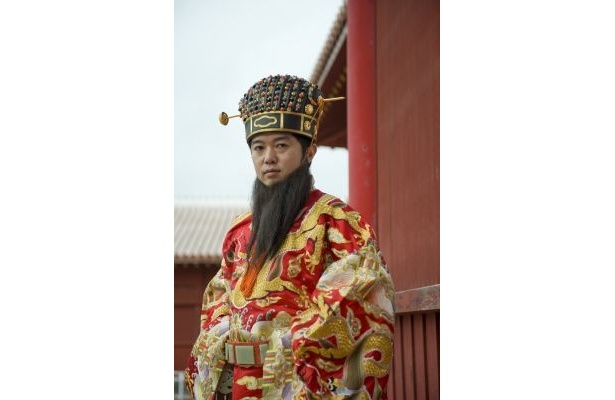 りりしい表情になると王の威厳が増します