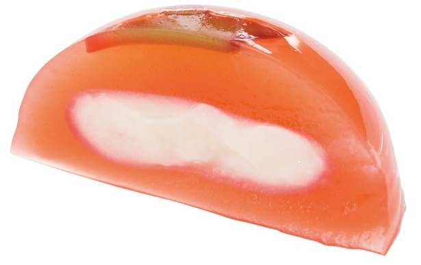 エトワール・ホリエ / 「水まんじゅう トマト」(190円)。チーズと白あんをブレンドしたあんが入る。全5種