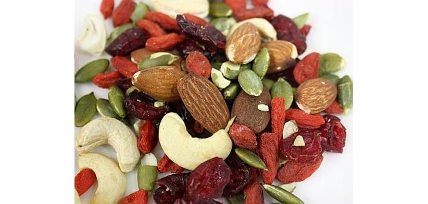 “蒸し”から“干し”へ…進化したドライフルーツが人気