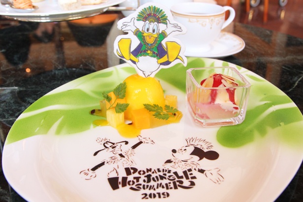【写真】ジャングルをイメージしたプレートや、“王様ドナルド”の砂糖菓子にも注目！