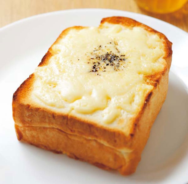 チーズトースト(400円)/オーサムベーカリー  なんば店