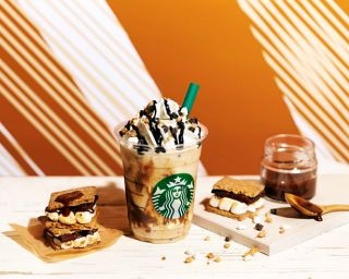 スタバ新作フラペチーノは「ビターキャラメル」×「スモア」!