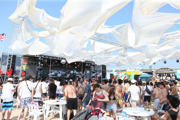 水着で楽しめる夏フェス Rinku Beach Fes 19 りんくうビーチで開幕 ウォーカープラス