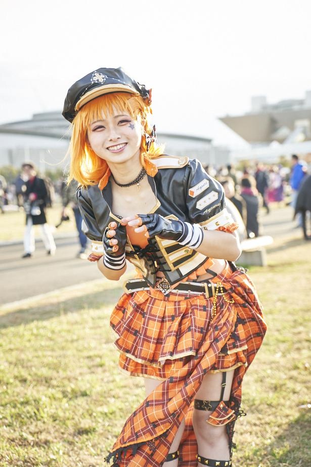 いよいよ今週末!「コミケ96」のポイントは?(「ラブライブ!サンシャイン!!」の高海千歌に扮した、ゆずみさん)