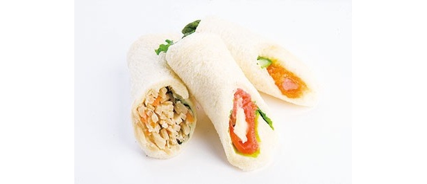 食べやすいひと口サイズで全5種発売！　日本橋三越メルヘンの｢恵方巻ロールサンド｣(1本168円、210円)