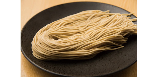 もち麦などを使う、喉越しがいい自家製麺 / ガチ麺道場