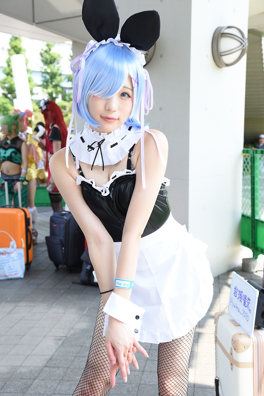 「Re:ゼロから始める異世界生活」のレムに扮する岩瀬唯奈。さん