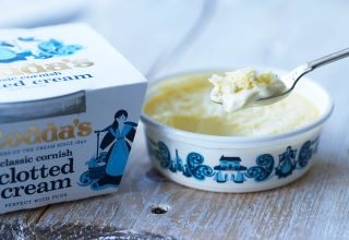 世界的な英国の乳製品メーカー「ロダス」 クロテッドクリームとスコーンの店が銀座三越にオープン