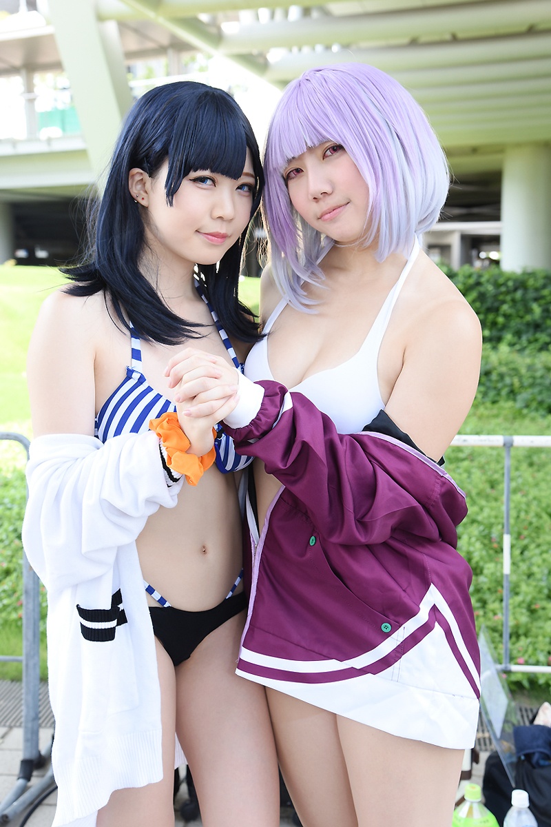 「SSSS.GRIDMAN」の宝多六花(左:みなみたそさん)と、新条アカネ(右:バニさん)