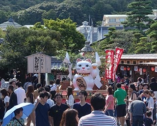 全国の招き猫が集まる「来る福招き猫まつり」が三重県伊勢市で開催