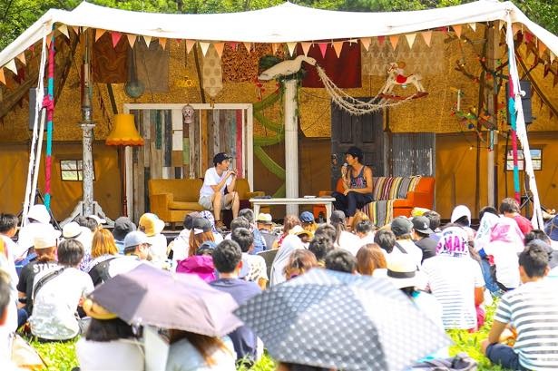 多様なジャンルの出演者が「世界平和」をテーマにトークライブを実施