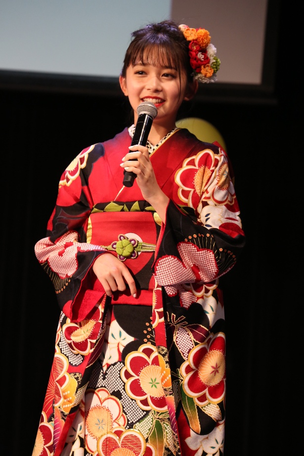 久間田琳加さんがデザイン＆プロデュースした振袖を着てファンに初披露