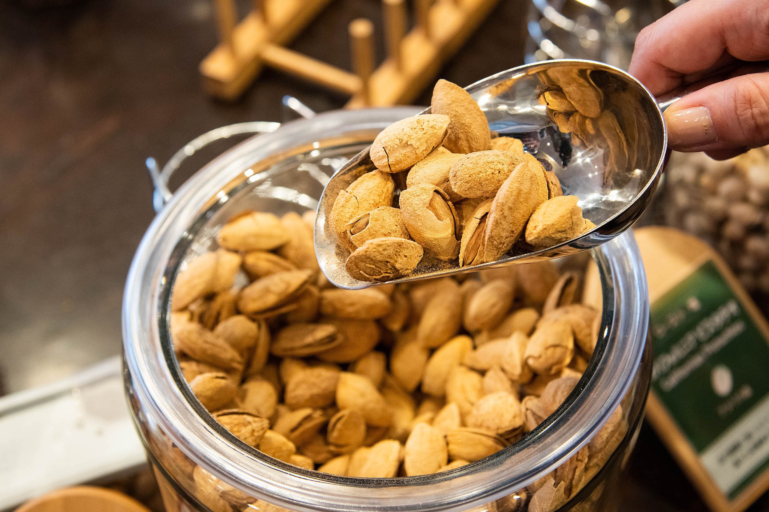 未知なる ナッツの世界 へ誘う Cashew Tree Motomachi Shop Local ウォーカープラス