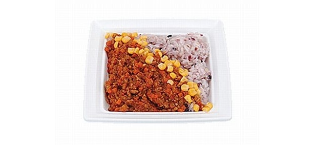 【画像】カレー粉(スパイス)や生姜を効かせて塩分をカットした「トマトのドライカレー」ほか、商品詳細はコチラ！