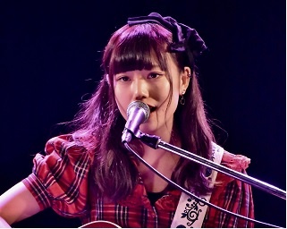 AKB48卒業後初のソロライブ 長久玲奈「1分ぐらいしか経っていないと思うくらい早かった！」