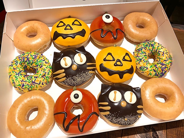限定パッケージで発売の『ハロウィン ダズン(12個)』(2000円) ※6個入り(1120円)も販売