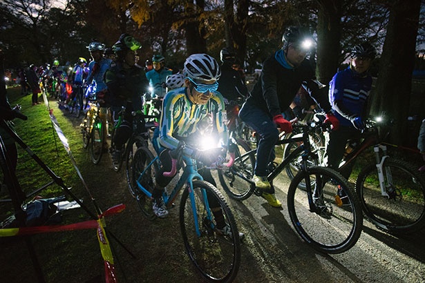 オールナイトで行うレースも人気