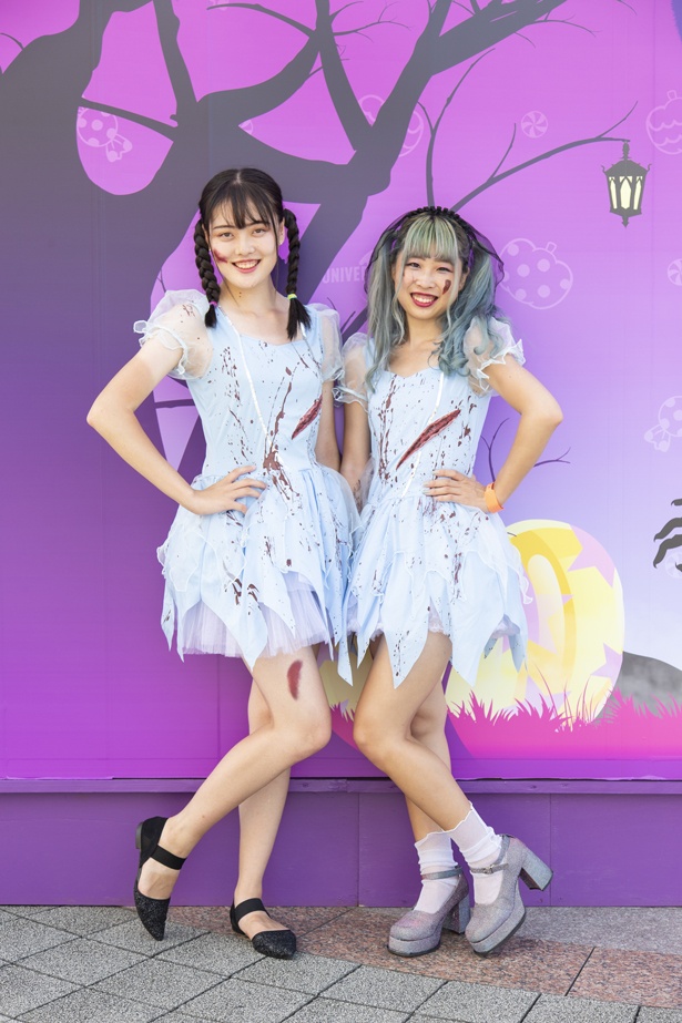 【写真を見る】パークで1番の美脚を披露してくれた、いちかさん(左)と、まいさん(右)
