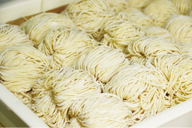 食感にこだわった自家製麺 / 火の国文龍 総本店