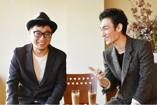 映画「台風家族」のキャンペーンで福岡入りした主演の草彅剛と市井昌秀監督