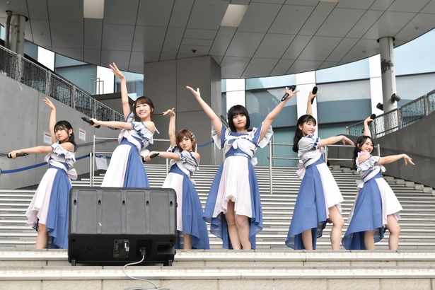 AKB48 新曲『サステナブル』発売記念イベント！新センターの矢作萌夏ほか全6名で登場！